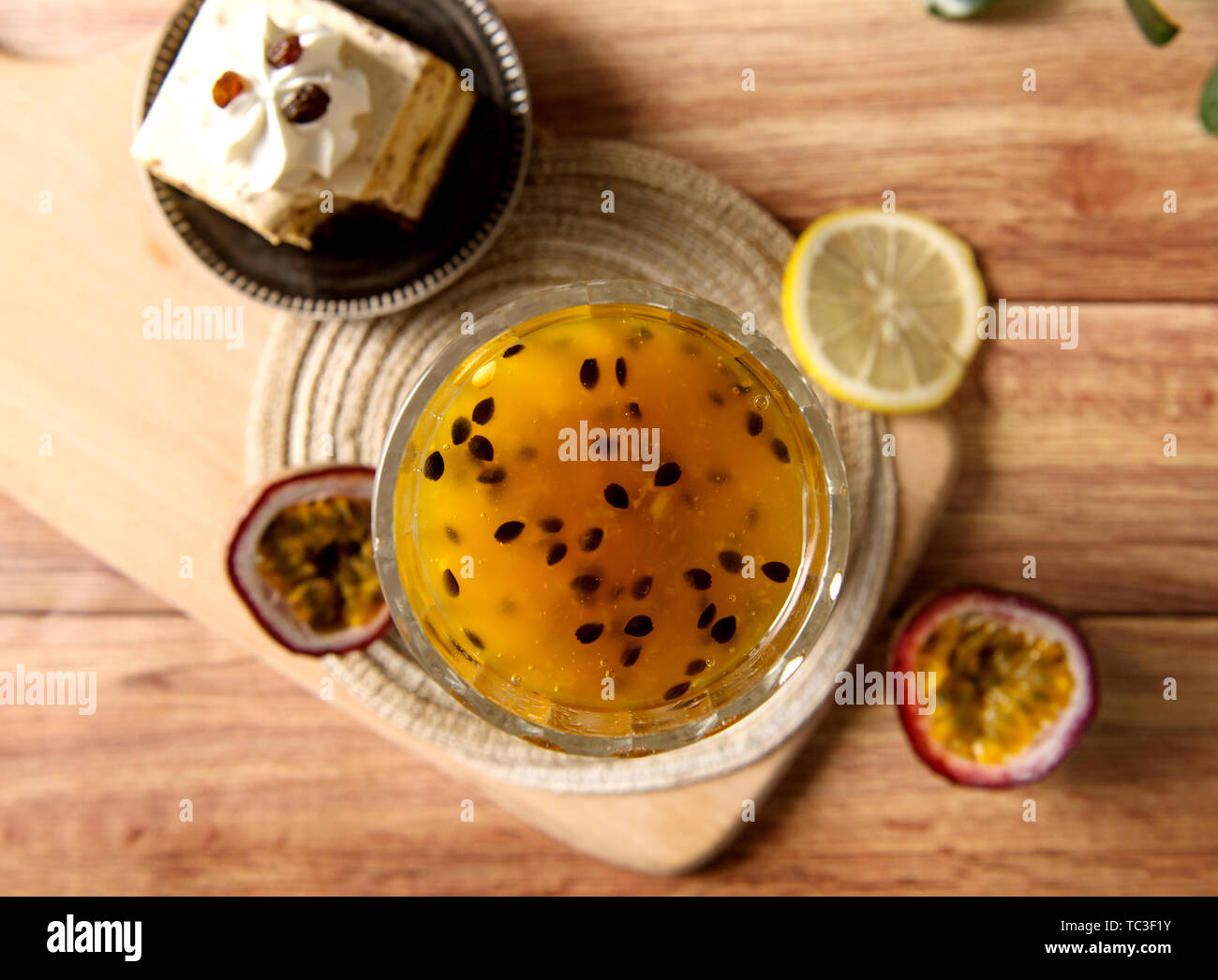 Frutto della passione di miele di limone Foto Stock