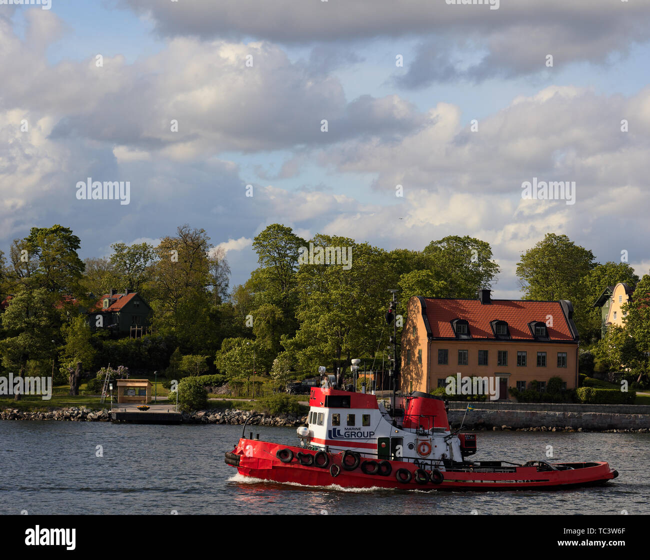 Rimorchiatore EOL azionato da Marine Group a Stoccolma, Svezia Foto Stock