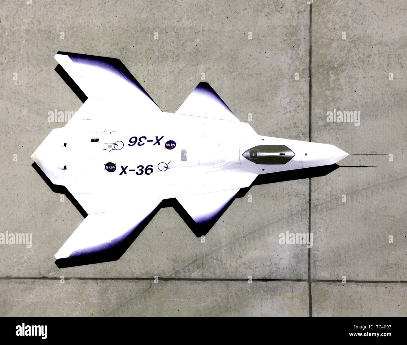 Vista aerea dell'X-36 aeromobile presso la NASA Dryden Flight Research Center, Edwards, California, 16 luglio 1997. Immagine cortesia Nazionale Aeronautica e Spaziale Administration (NASA). () Foto Stock