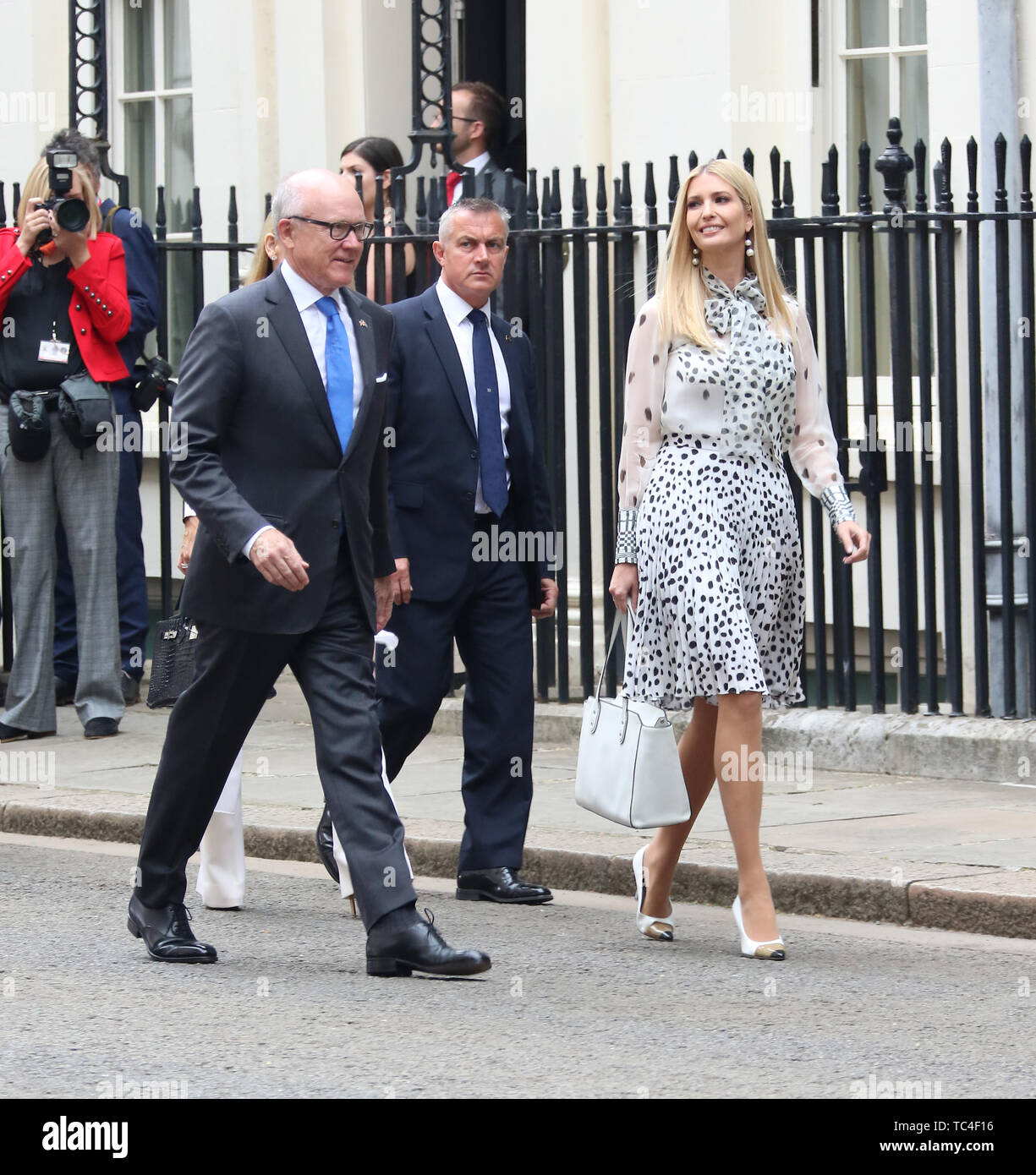 Robert Wood Johnson e Ivanka Trump, Stati Uniti d'America visita presidenziale per il Regno Unito, Downing Street, Londra, Regno Unito, 04 giugno 2019, Pho Foto Stock