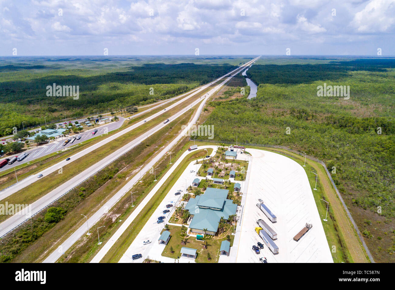 Naples Florida,Collier County,Everglades,Big Cypress National Preserve,I75 i-75 Interstate 75 Alligator Alley,Big Cypress National Preserve,autostrada re Foto Stock