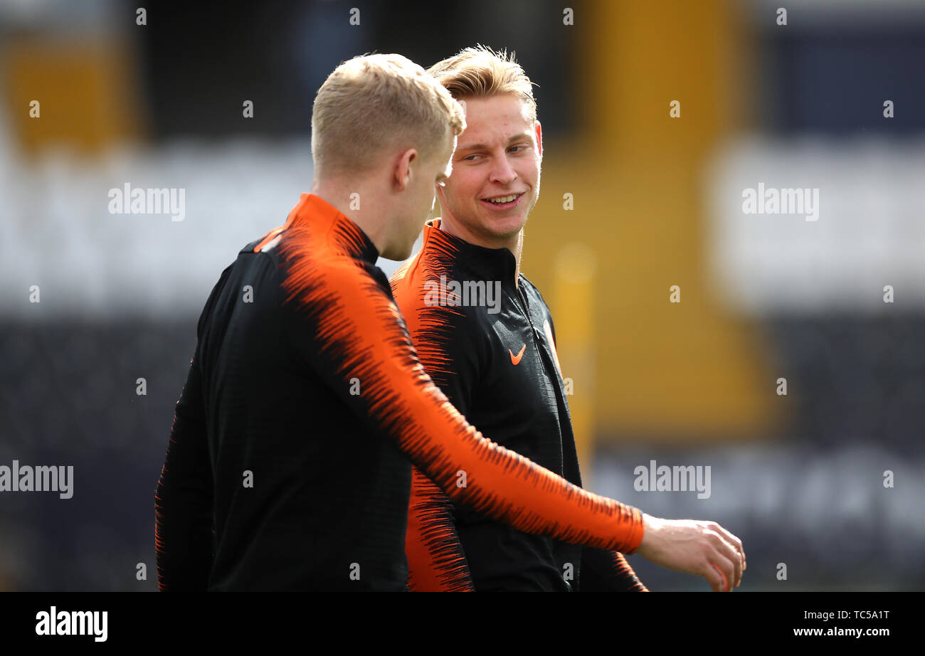 Paesi Bassi" Frenkie de Jong durante la passeggiata intorno al Estadio D. Afonso Henriques di Guimaraes. Foto Stock