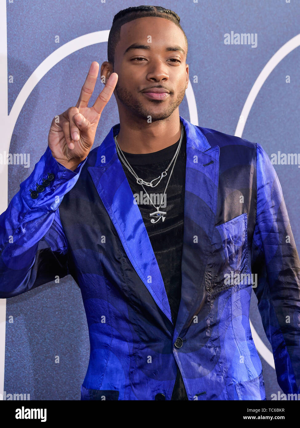 Hollywood, Stati Uniti. 04 Giugno, 2019. HOLLYWOOD e LOS ANGELES, CALIFORNIA, STATI UNITI D'America - 04 giugno: Attore Algee Smith arriva a Los Angeles prima di HBO "Euforia" tenutasi presso la ArcLight Glossari Affini Dome in giugno 4, 2019 a Hollywood e Los Angeles, California, Stati Uniti. ( Credito: Image Press Agency/Alamy Live News Foto Stock