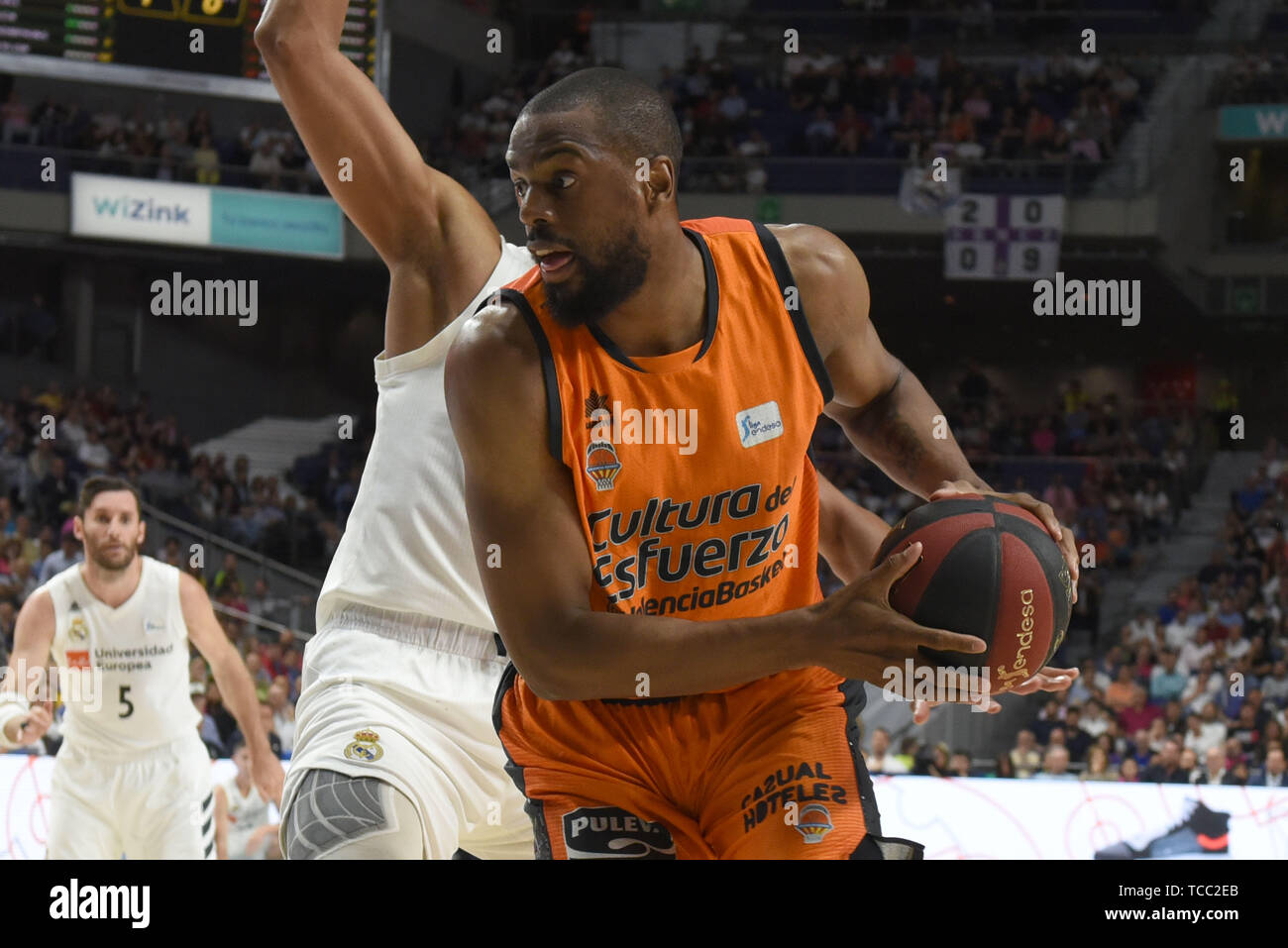 Madrid, Spagna. Il 6 giugno, 2019. Sarà Thomas di Valencia è visto in azione durante le semifinali della Liga ACB match tra Real Madrid e Valencia Basket a Wizink Centro in Madrid. (Punteggio finale: Real Madrid 94 -72 Valencia Basket) Credito: SOPA Immagini limitata/Alamy Live News Foto Stock