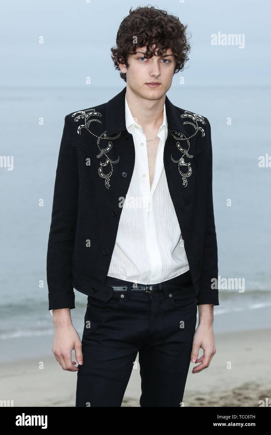 MALIBU, Los Angeles, California, Stati Uniti d'America - 06 giugno: Attore Sam Evans arriva a Saint Laurent Mens Primavera Estate 20 Show tenutosi al Paradise Cove Beach il 6 giugno 2019 in Malibu, Los Angeles, California, Stati Uniti. (Foto di Xavier COLLIN/Image Press Agency) Foto Stock