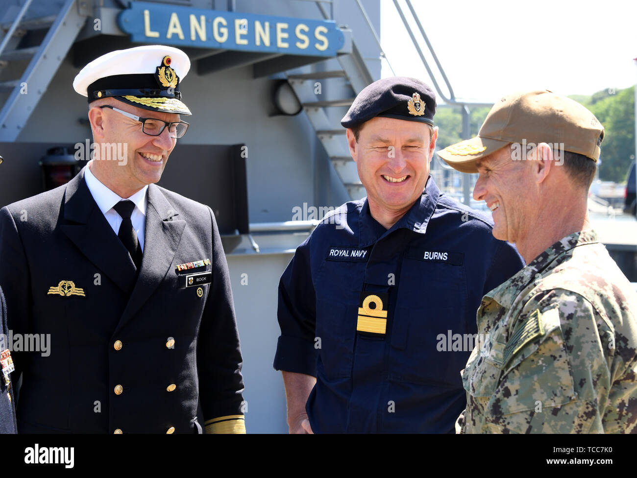 Kiel, Germania. 07Th Giugno, 2019. Ammiragli (l-r) Christian Bock, Marina Militare Tedesca, Andrew Burns, Royal Navy e Andrew Lewis, US Navy sono a un briefing con la stampa per il lancio della manovra Baltic operazioni (BALTOPS) nel porto navale. Navi da guerra da 18 nazioni prendere parte alla manovra sul Mar Baltico a partire dal 08.06.2019 Credito: Carsten Rehder/dpa/Alamy Live News Foto Stock