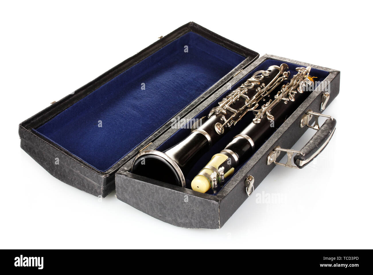 Antique clarinetto in caso isolato su bianco Foto Stock