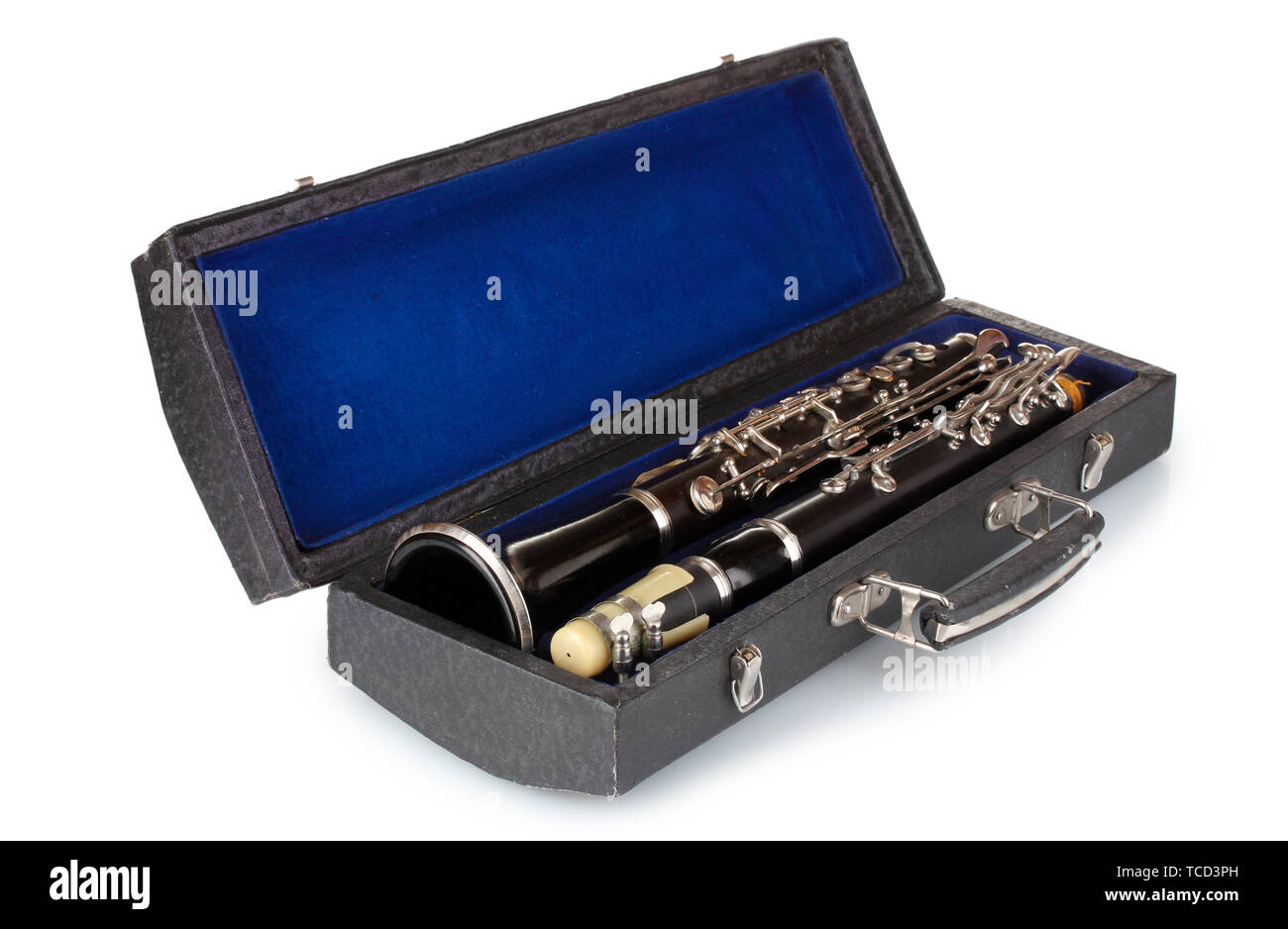 Antique clarinetto in caso isolato su bianco Foto Stock