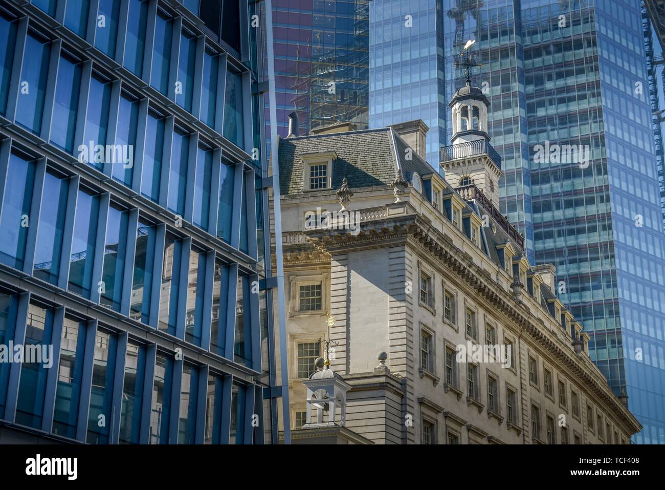 La costruzione di edifici commerciali, il quartiere finanziario di Londra, Inghilterra, Gran Bretagna Foto Stock