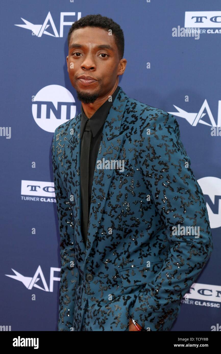 Chadwick Boseman presso gli arrivi di AFI Life Achievement Award omaggio a Denzel Washington, Dolby Theatre a Hollywood e Highland Center, Los Angeles, CA Giugno 6, 2019. Foto di: Priscilla concedere/Everett Collection Foto Stock