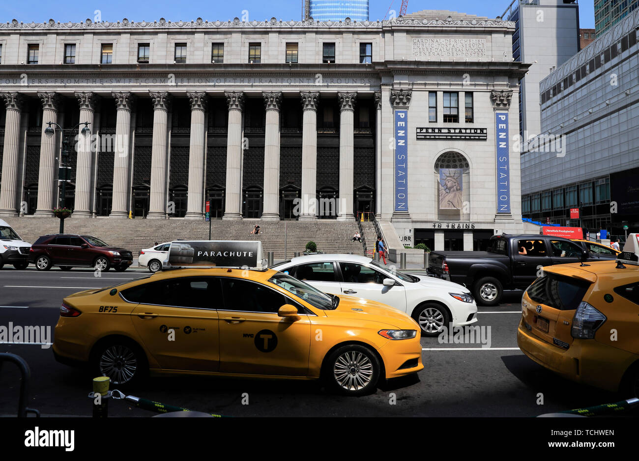 Treno di Moynihan Hall di Penn Station si trova all'interno di James Farley Post Office building.Midtown Manhattan.New York City.USA Foto Stock