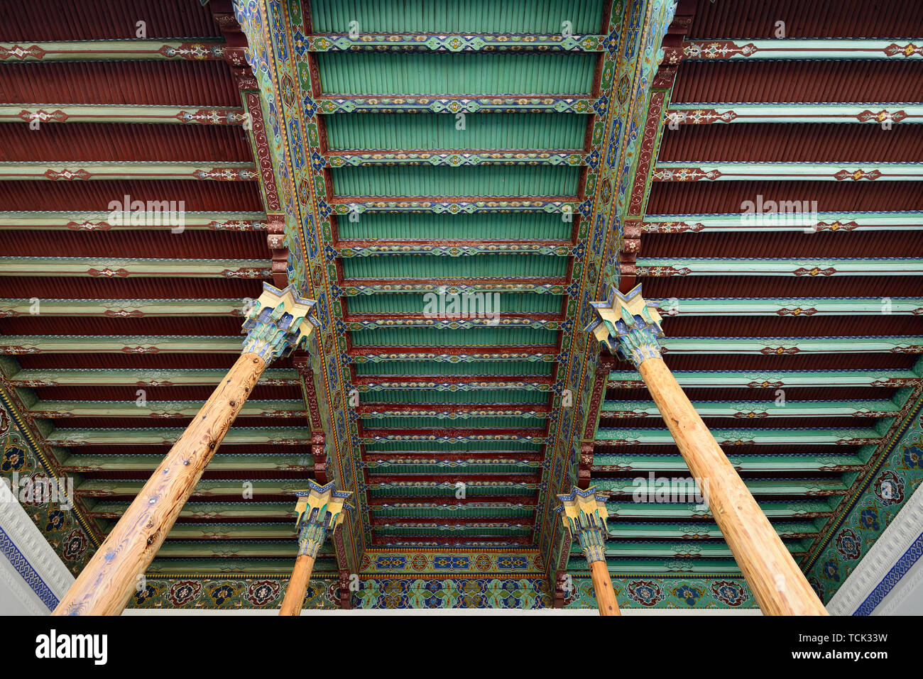 KOKAND, Valle di Fergana, Uzbekistan - 04 Aprile 2019: Nice decorate interno il Khudayar Khan Palace, le più popolari attrazioni della Valle di Fergana, Ko Foto Stock