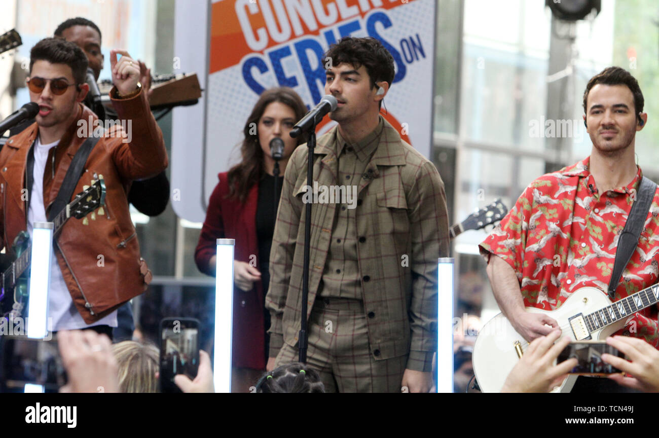 Giugno 07, 2019 Nick Jonas Joe Jonas, Kevin Jonas dei Jonas Brothers a oggi mostrano una serie di concerti per eseguire, parlare di nuovo album inizia la felicità e tour in New York Giugno 07, 2019 Credit:RW/MediaPunch Foto Stock