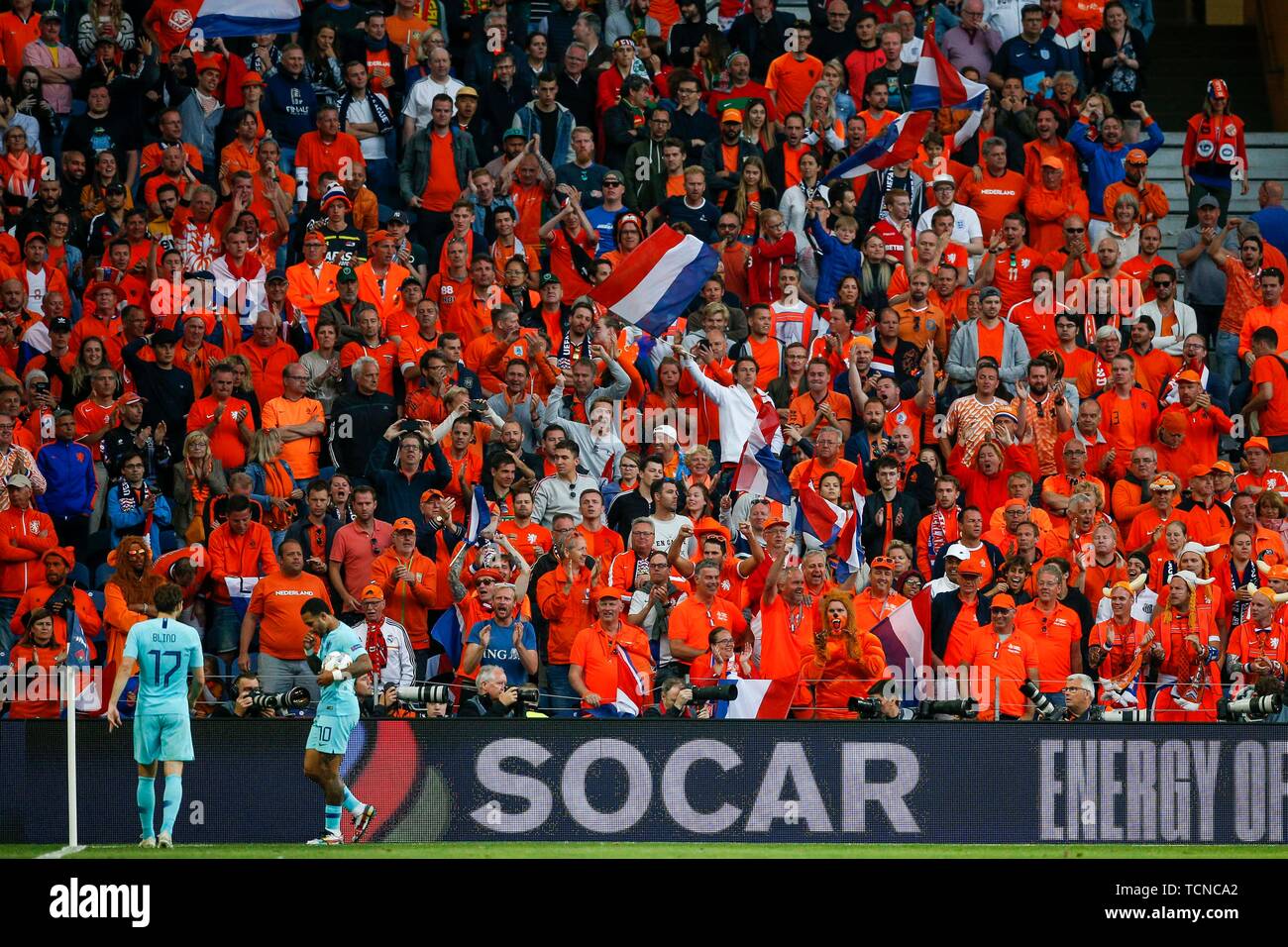 Porto, Portogallo. 09 Giugno, 2019. Paesi Bassi ventilatori durante le nazioni UEFA League match finale tra il Portogallo e i Paesi Bassi a Estadio do Dragao il 9 giugno 2019 a Porto, Portogallo. (Foto di Daniel Chesterton/phcimages.com) Credit: Immagini di PHC/Alamy Live News Foto Stock