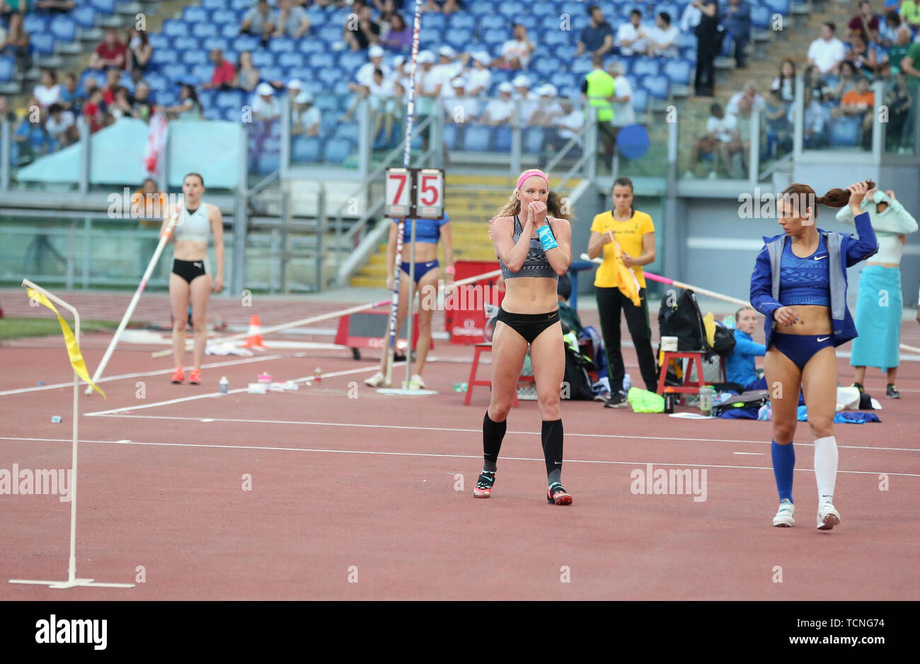 Roma, Italia - Jun 06: Sandi Morris DI STATI UNITI D'AMERICA compete in donne caso Pole Vault durante la IAAF Diamond League 2019 Golden Gala Pietro Mennea a Roma Foto Stock