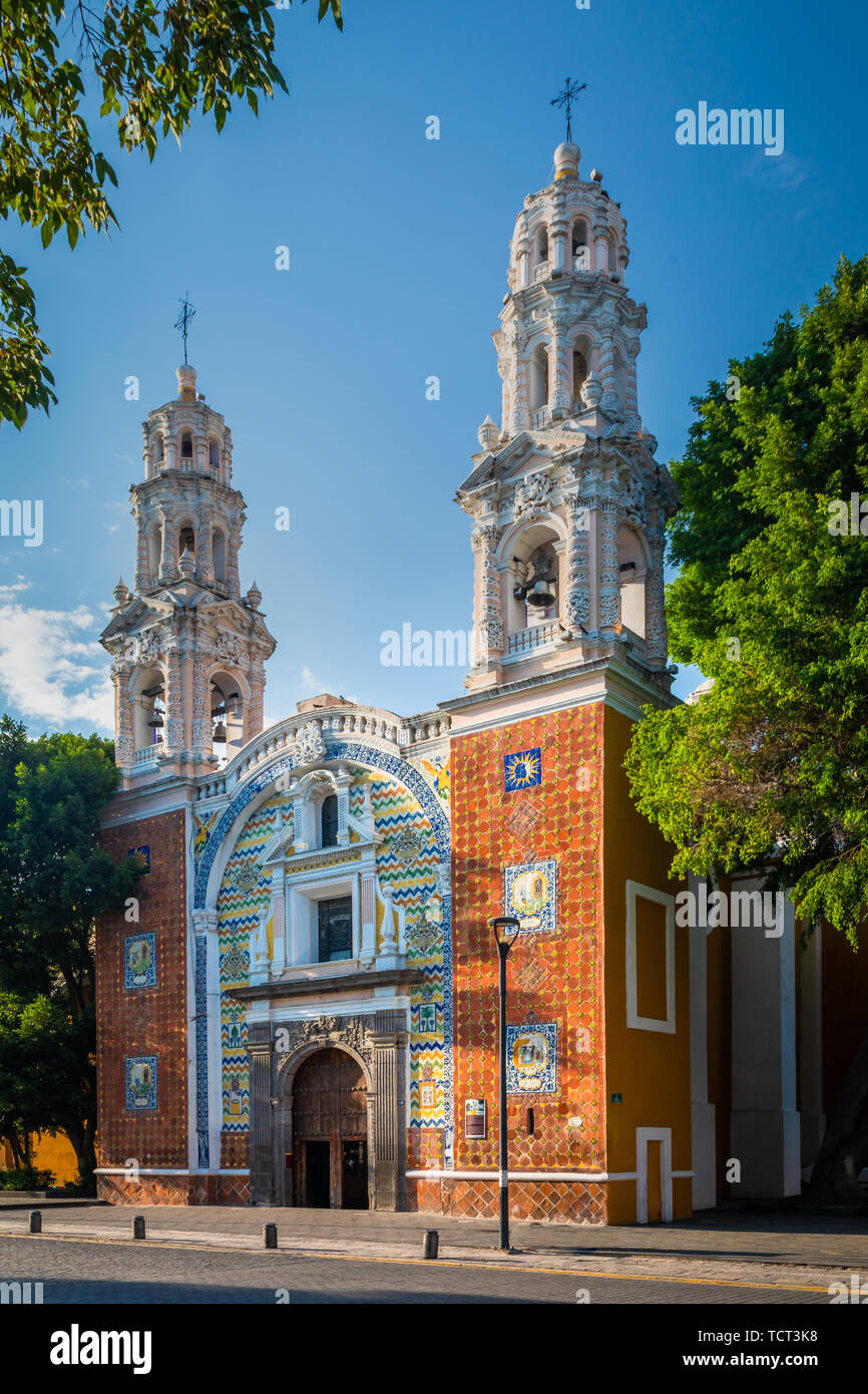 Il Santuario de Nuestra Señora de Guadalupe è stato completato nei primi anni del XVIII secolo, ed è un buon esempio di barocco Pueblan. Foto Stock