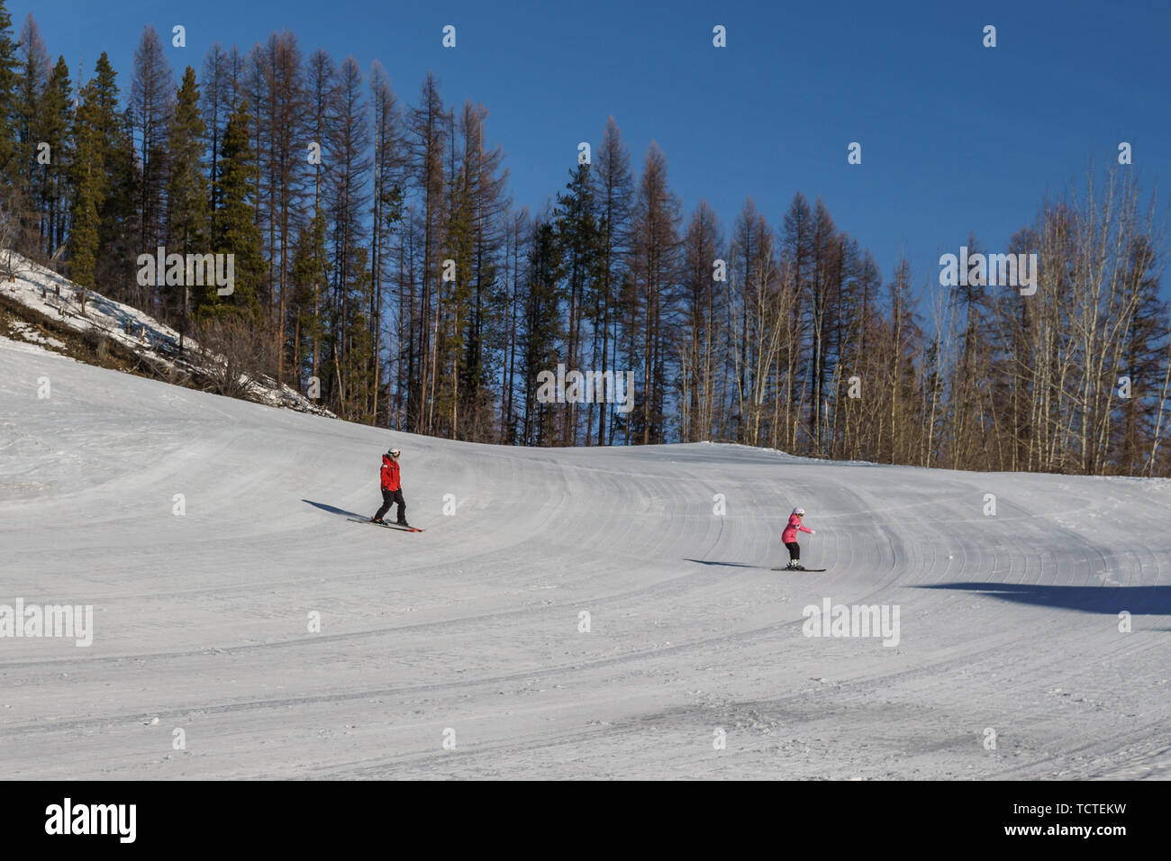 KIMBERLEY, Canada - 22 Marzo 2019: Mountain Vista Resort all'inizio della primavera la gente lo sci. Foto Stock