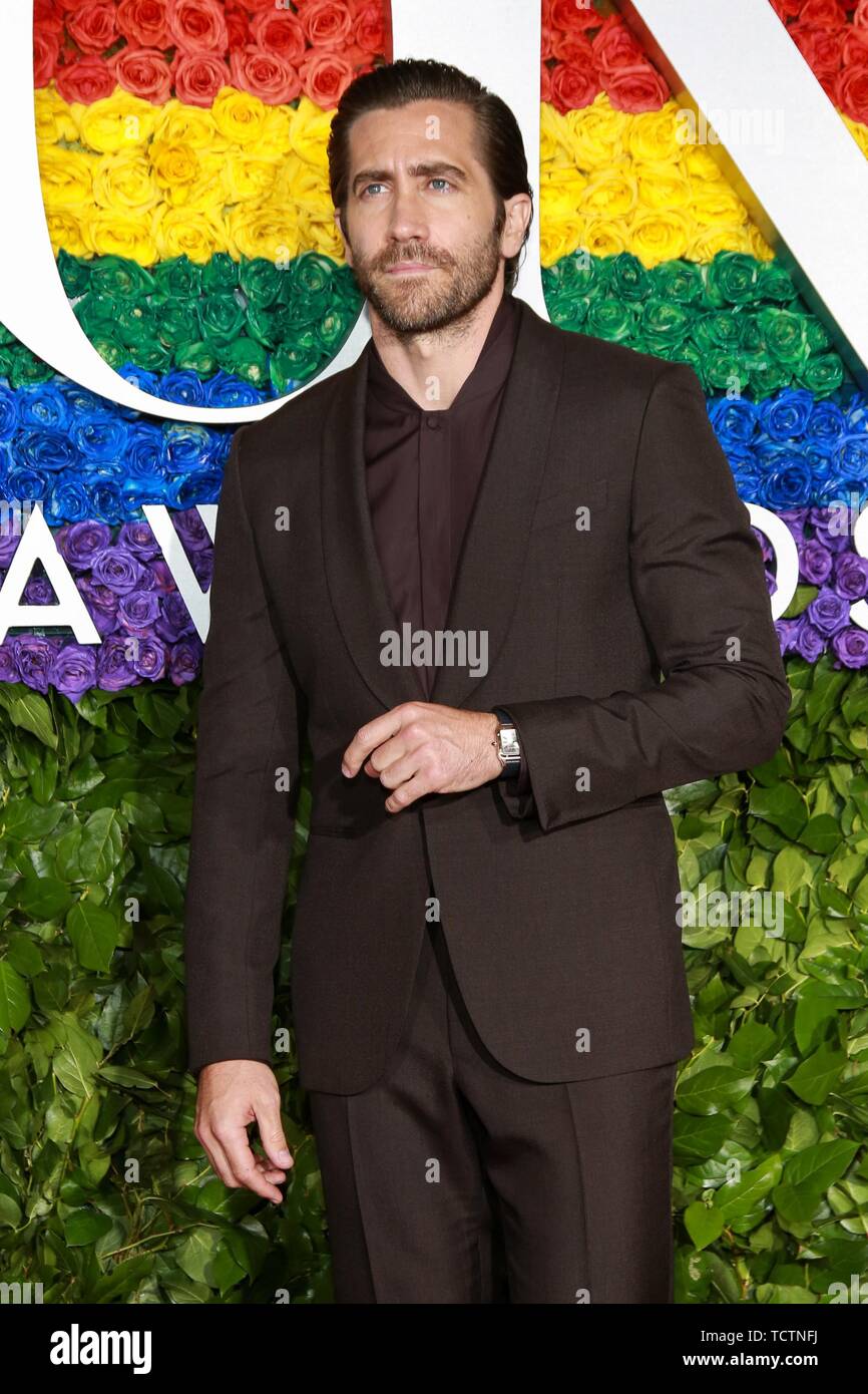 New York, Stati Uniti d'America. Il 9 giugno, 2019. Jake Gyllenhaal presso gli arrivi per 73rd annuale di Tony Awards, Radio City Music Hall al Rockefeller Center di New York, NY Giugno 9, 2019. Credito: Jason Mendez/Everett raccolta/Alamy Live News Foto Stock