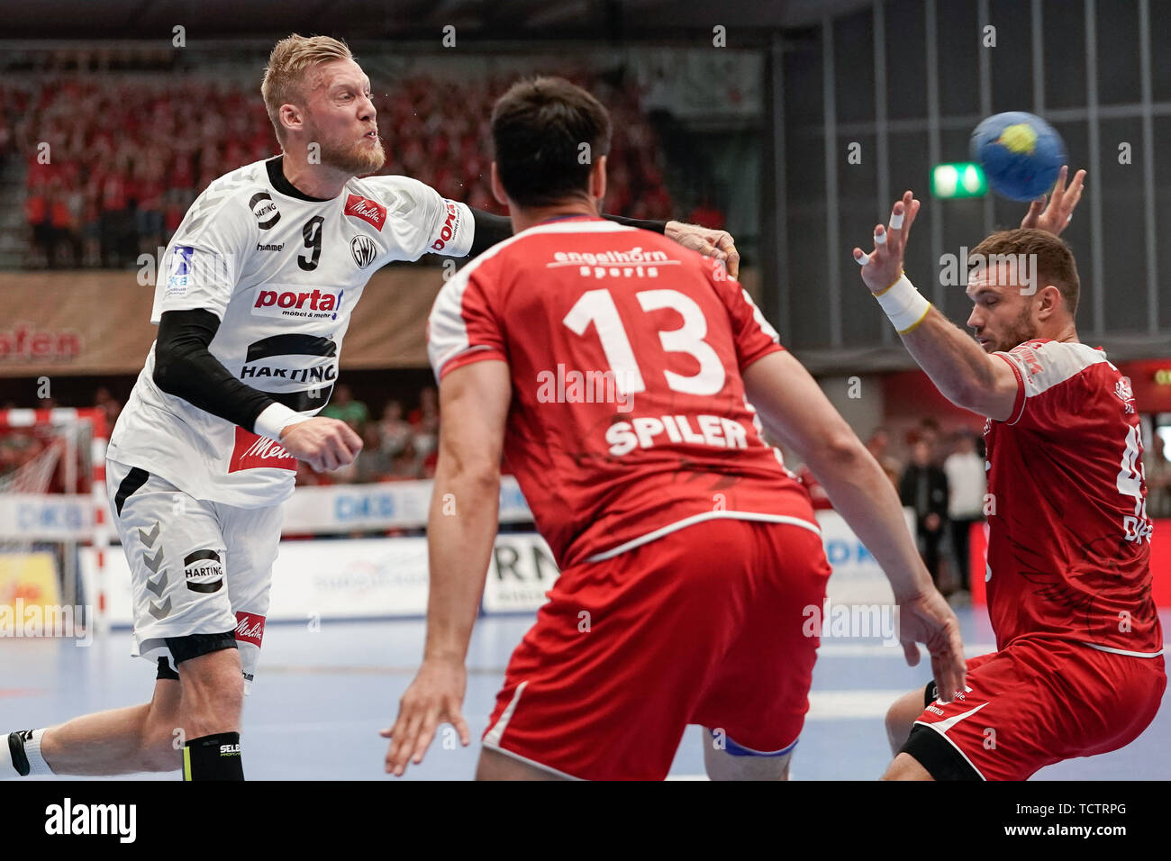 V.li .: Christoffer Rambo (GWD, 9), David Spiler (Le civette, 13), Kai Dippe (Le civette, 43), azione, azione, scena di gioco, l'obiettivo di gettare, 09.06.2019, Ludwigshafen am Rhein, pallamano, DKB Bundesliga, TSG Ludwigshafen-Friesenheim (Civette) - TSV GWD Minden | Utilizzo di tutto il mondo Foto Stock