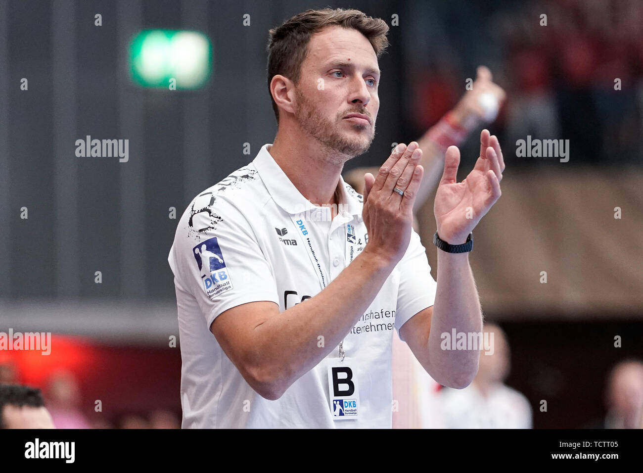 Benjamin Matschke (Ben Matschke, pullman, head coach, Civette), battendo le mani, battimani, applausi, applaudire, per motivare il team, motivazione, scatto singolo, azione, azione, 09.06.2019, Ludwigshafen am Rhein, pallamano, DKB Bundesliga, TSG Ludwigshafen-Friesenheim (Civette) - TSV GWD Minden | Utilizzo di tutto il mondo Foto Stock