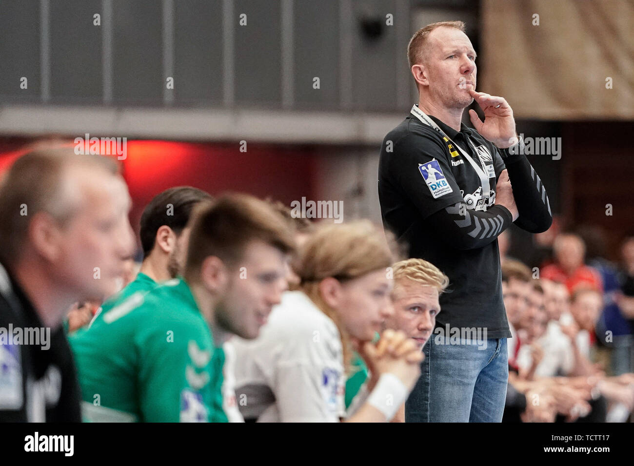 Frank Carstens (pullman, head coach, GWD), sugli spalti, sull'emarginare, azione, azione, gioco scena, 09.06.2019, Ludwigshafen am Rhein, pallamano, DKB Bundesliga, TSG Ludwigshafen-Friesenheim (Civette) - TSV GWD Minden | Utilizzo di tutto il mondo Foto Stock