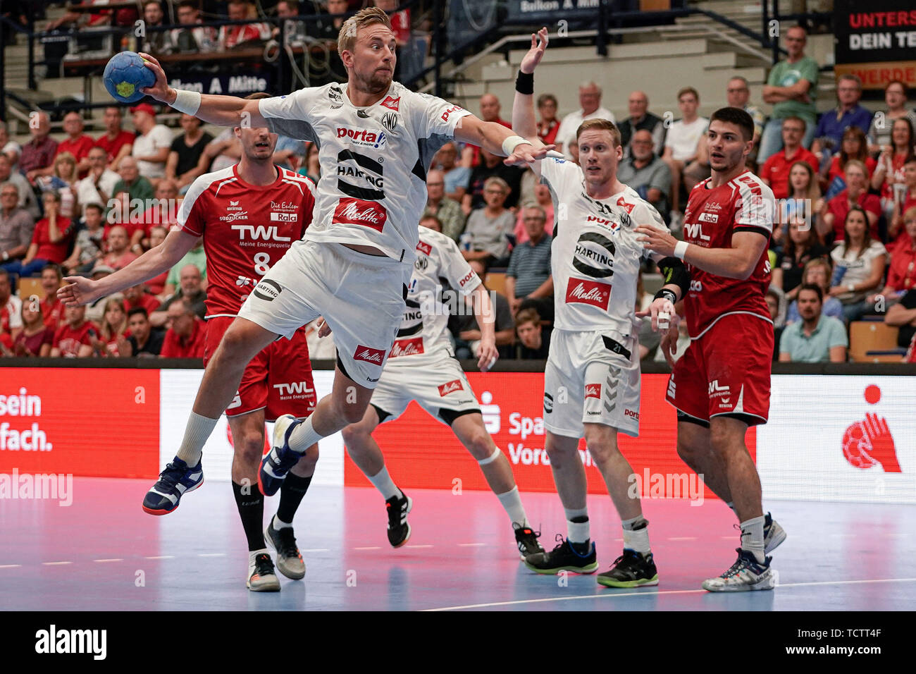 Anton Mansson (GWD, 3), il salto buttare, lanciare obiettivo gettare, azione, azione, gioco scena, 09.06.2019, Ludwigshafen am Rhein, pallamano, DKB Bundesliga, TSG Ludwigshafen-Friesenheim (Civette) - TSV GWD Minden | Utilizzo di tutto il mondo Foto Stock