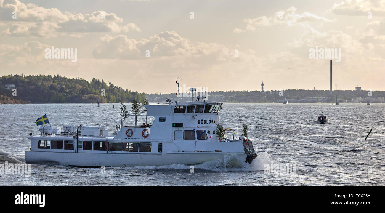 Rödlöga nave passeggeri nell arcipelago di Stoccolma, Svezia Foto Stock