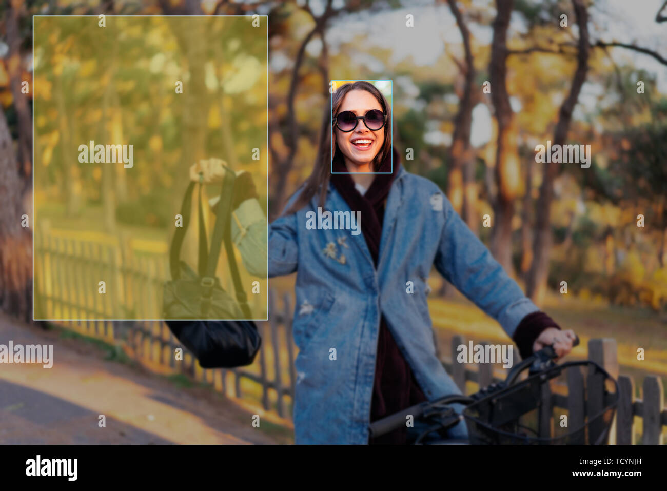 Il riconoscimento del volto in fotografia utilizzando l'intelligenza artificiale Foto Stock