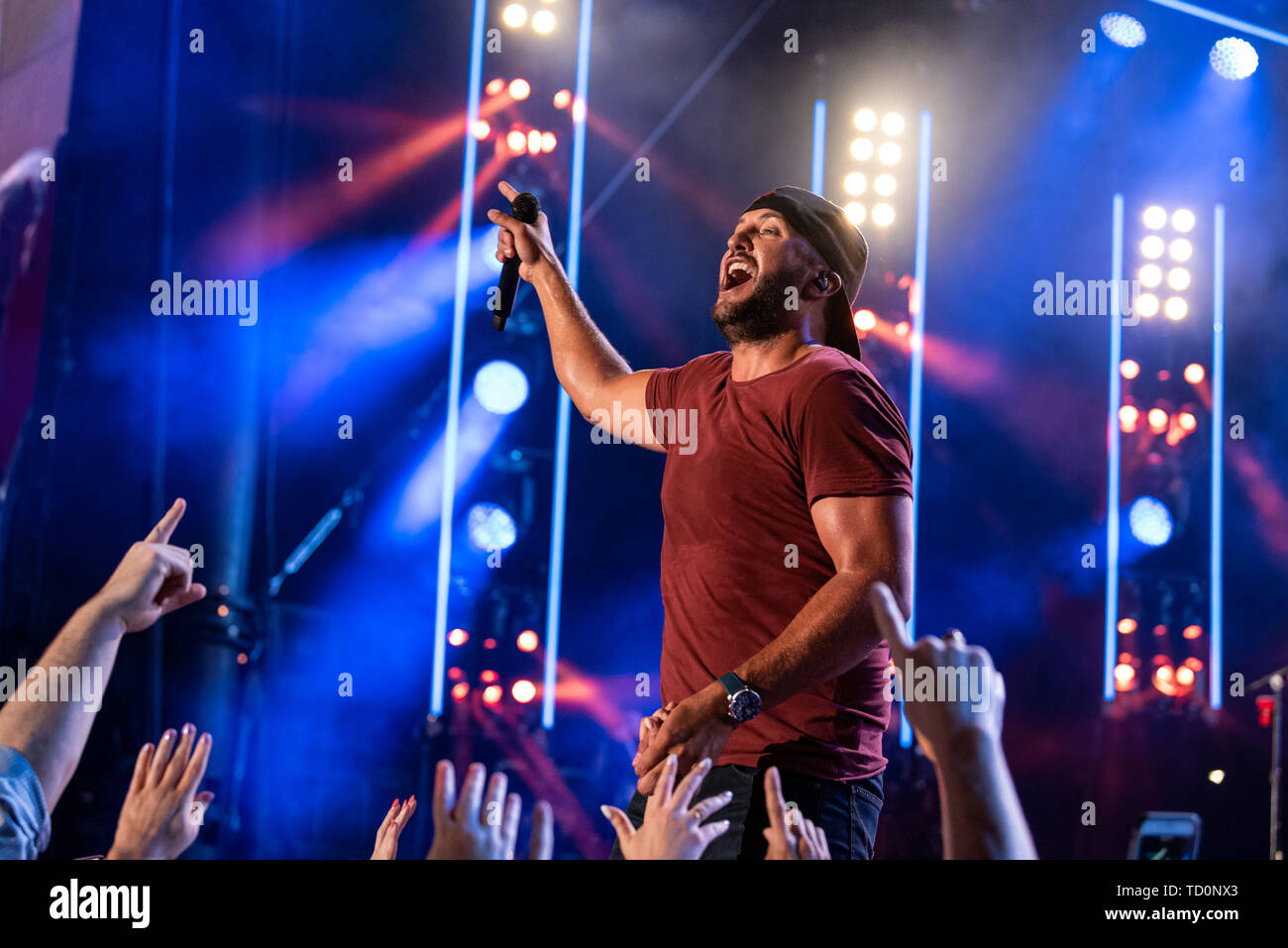 NASHVILLE, Tennessee - 09 giugno: Luca Bryan esegue sul palco per giorno 4 del 2019 CMA Music Festival il 09 giugno 2019 a Nashville, nel Tennessee. Foto: Andrew Wendowski per imageSPACE/MediaPunch Foto Stock