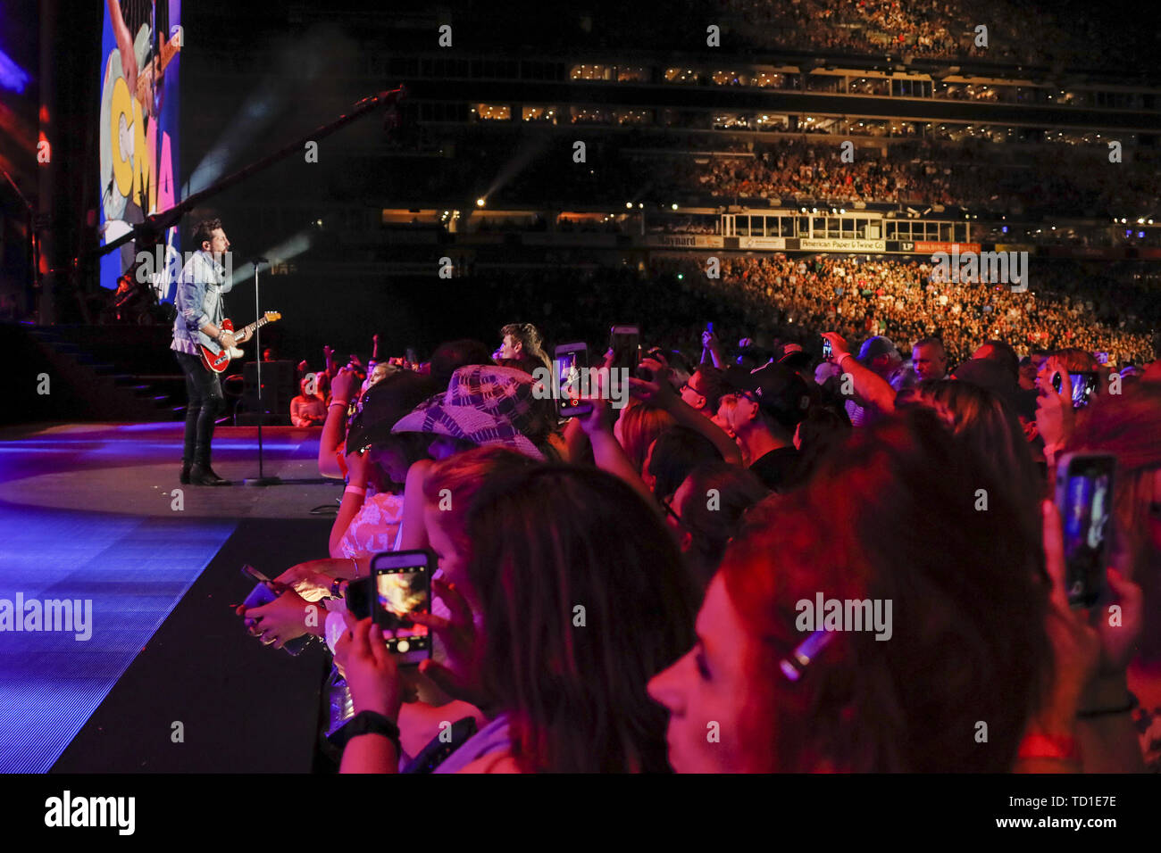 Giugno 9, 2019 - Nashville, Tennessee, Stati Uniti - 09 Giugno 2019 - Nashville, Tennessee - Matteo Ramsey,Old Dominion. 2019 CMA Music Fest concerto serale tenutosi a Nissan Stadium. Photo credit: Federico Breedon/AdMedia (credito Immagine: © Federico Breedon/AdMedia via ZUMA filo) Foto Stock