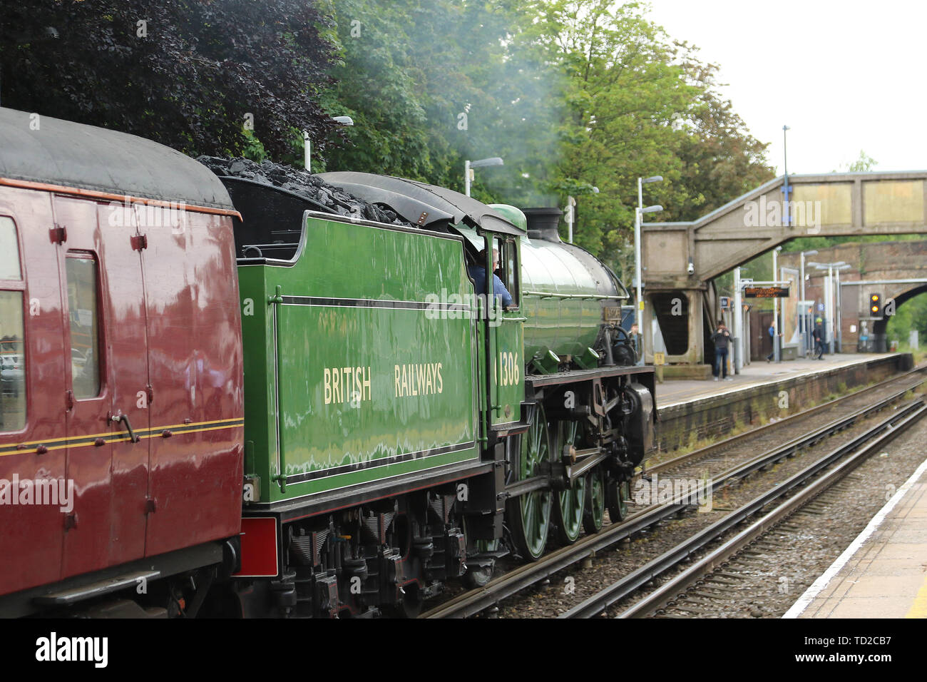 Mayflower LNER Thompson Classe B1 61306 locomotiva a vapore, il Royal Windsor vapore Express, Hounslow stazione ferroviaria, LONDRA, REGNO UNITO, 11 giugno 2019, Foto di Foto Stock