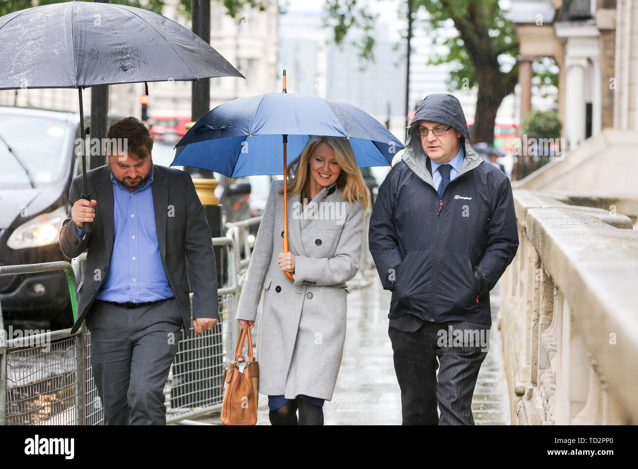 Esther McVey MP (C), il candidato per la leadership del partito conservatore e per diventare primo Ministro arriva al gruppo di Bruges la manifestazione "Leadership Brexit" evento in Westminster, Londra. Il gruppo di Bruges è un think tank con sede nel Regno Unito, si raccomanda per una ristrutturazione della Gran Bretagna il rapporto con l'Unione europea e altri paesi europei. Foto Stock