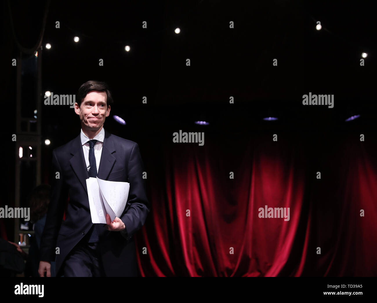 Rory Stewart in occasione del lancio della sua campagna per diventare leader del conservatore e il Partito unionista e il Primo Ministro presso il underbelly Festival sulla riva sud del fiume Tamigi e il centro di Londra. Foto Stock