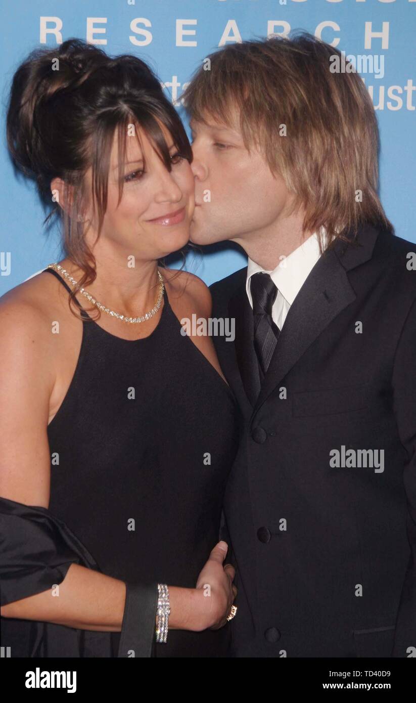 Jon Bon Jovi e moglie Dorothea Hurley 2004 John Barrett/PHOTOlink.net Foto Stock