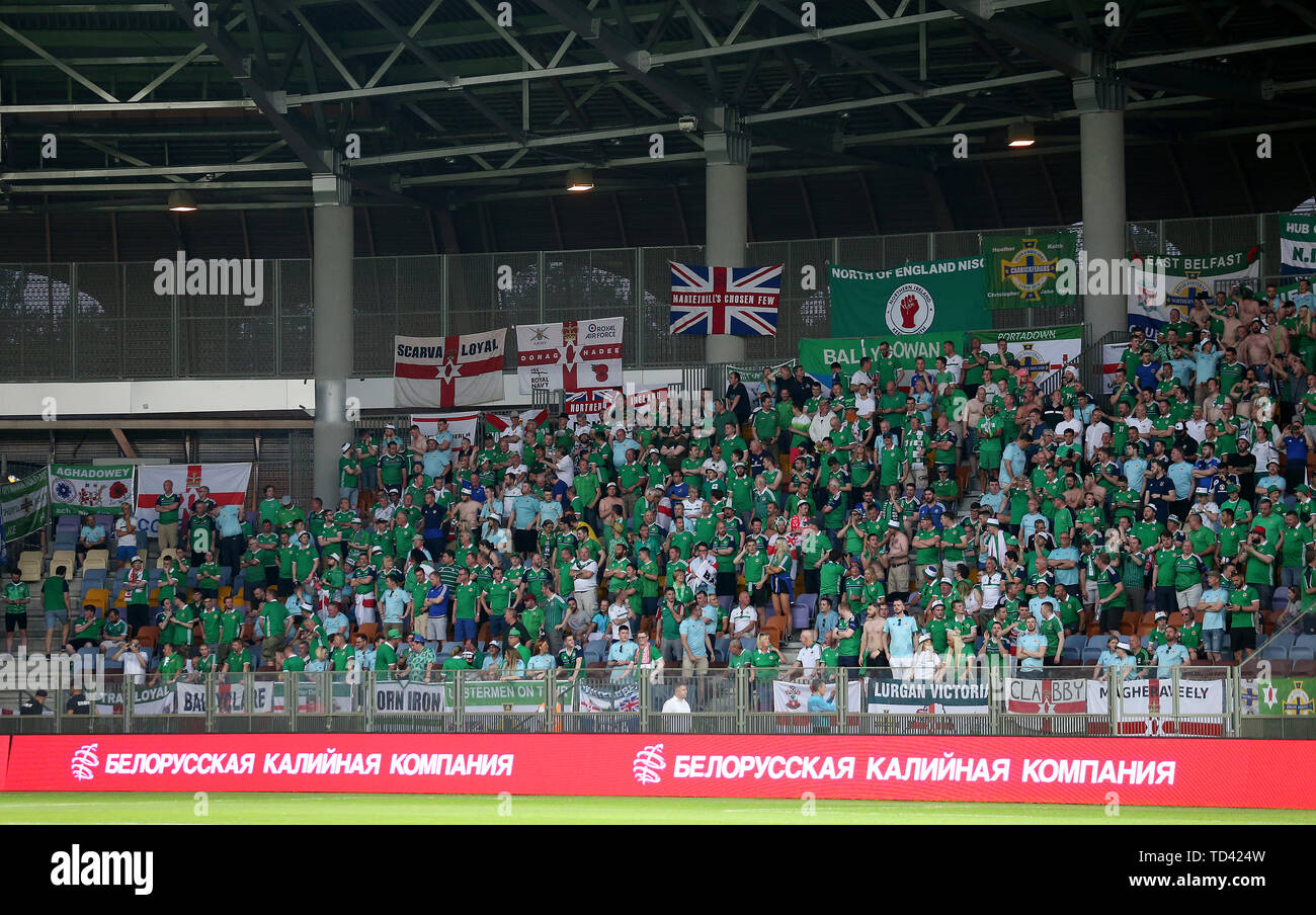 Irlanda del Nord i fan in gabbie prima di UEFA EURO 2020 qualifica, gruppo C corrispondono a Borisov Arena. Foto Stock