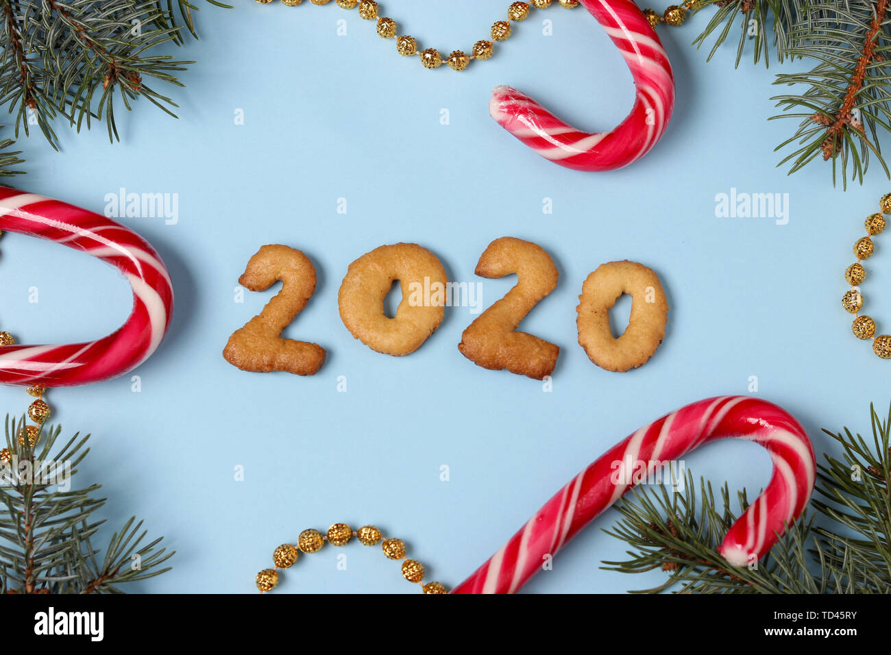 Dolci Natale 2020.Numeri 2020 Buon Natale Da Gingerbread Cookies Top Copia Vista Spazio Sfondo Blu Foto Stock Alamy