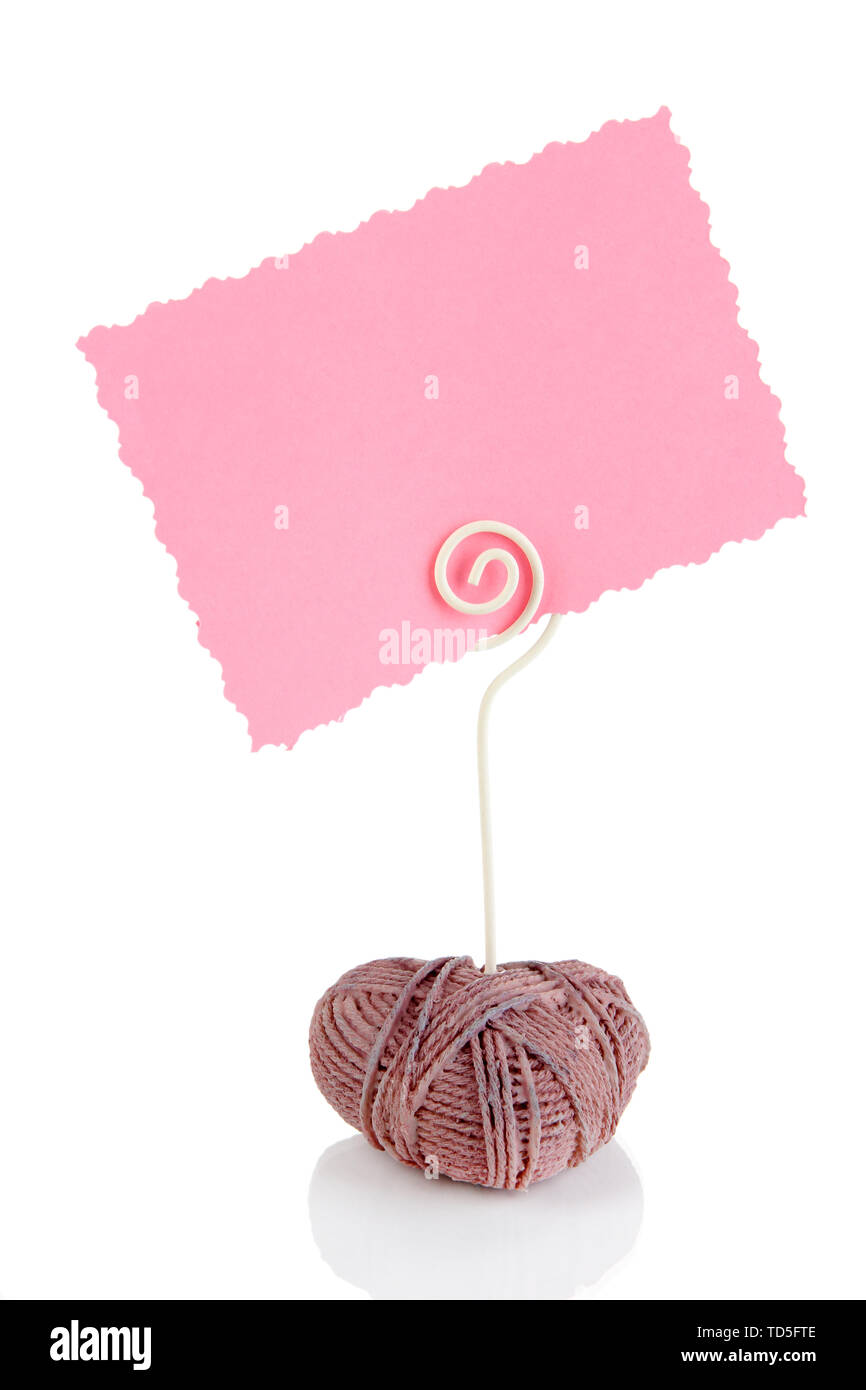 Bella titolare in forma di cuore con memo isolato su bianco Foto Stock