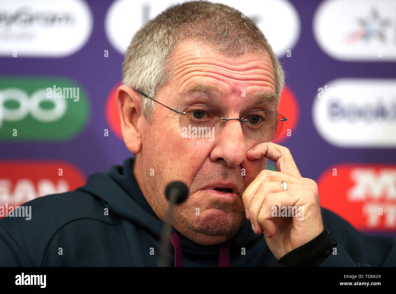 Inghilterra allenatore Trevor Bayliss durante la conferenza stampa a Hampshire ciotola, Southampton. Foto Stock