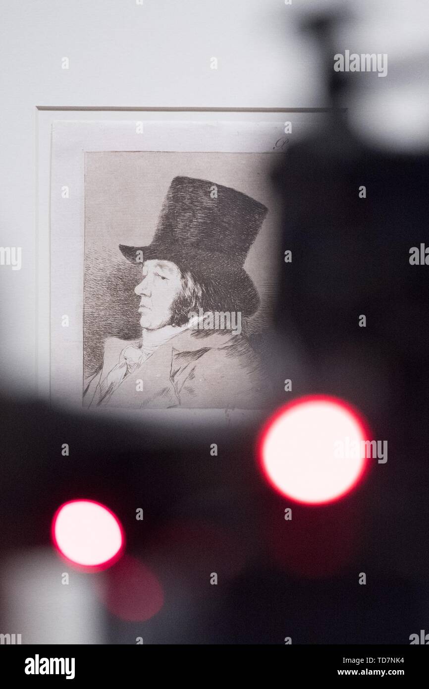 Dresden, Germania. Xiii Giugno, 2019. Un attacco di Francisco de Goya si blocca nella mostra "Rembrandt corsa dell' dietro la luce rossa di una telecamera. Il Dresden Kupferstich-Kabinet mostra più di centocinquanta opere per contrassegnare il 350 anniversario della morte del Barocco olandese master. Credito: Sebastian Kahnert/dpa-Zentralbild/dpa/Alamy Live News Foto Stock
