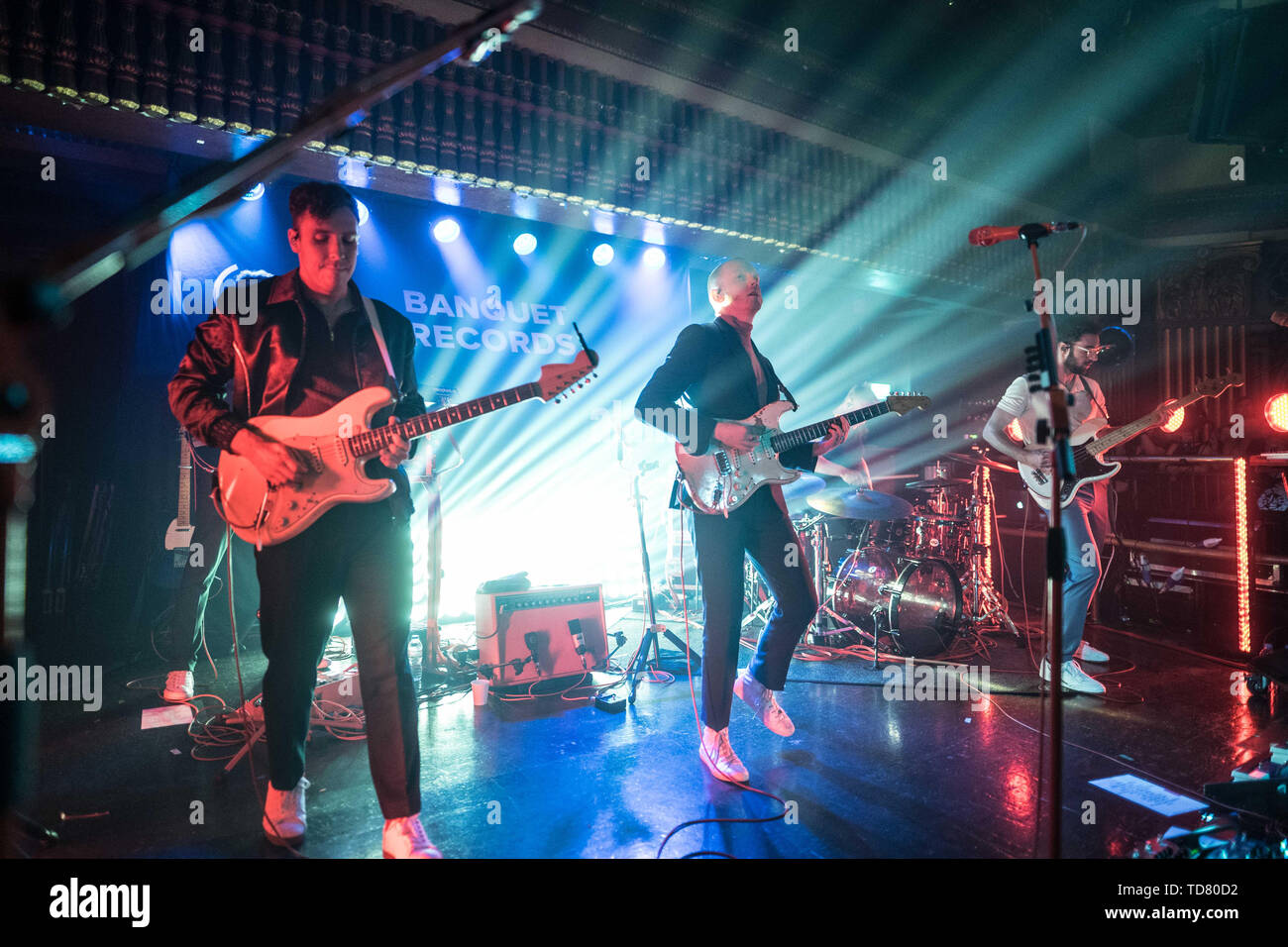 Londra, Regno Unito. Giovedì 13 Giugno, 2019, due porte Cinema Club di eseguire sul palco PRYZM a Kingston, Londra. Foto: Roger Garfield/Alamy Live News Foto Stock