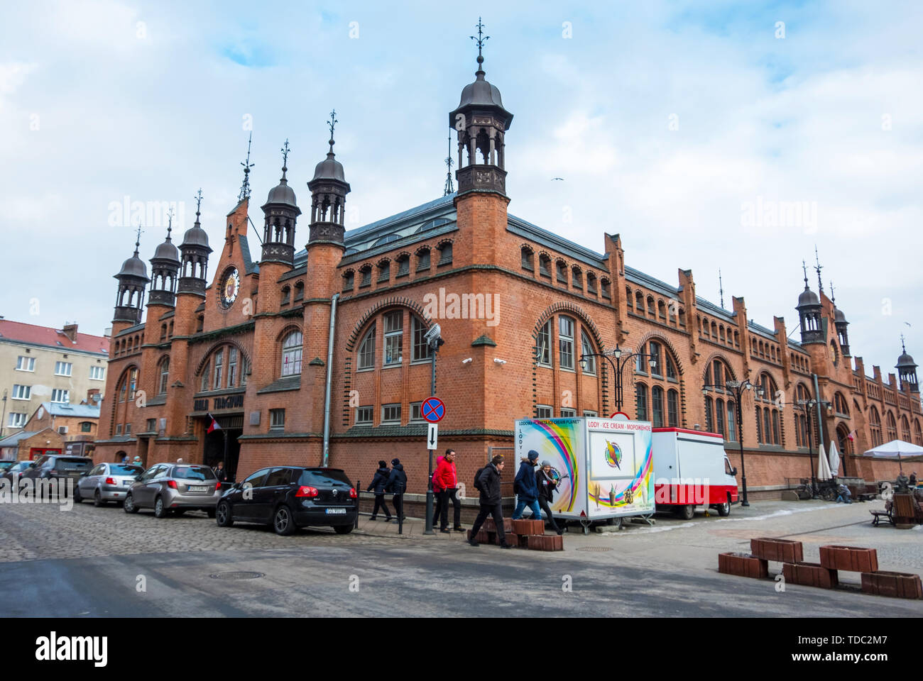 Gdansk, Polonia - Febbraio 05, 2019: Hala targowa o mercato hall è una città di mercato nella Città Vecchia di Danzica, Polonia Foto Stock
