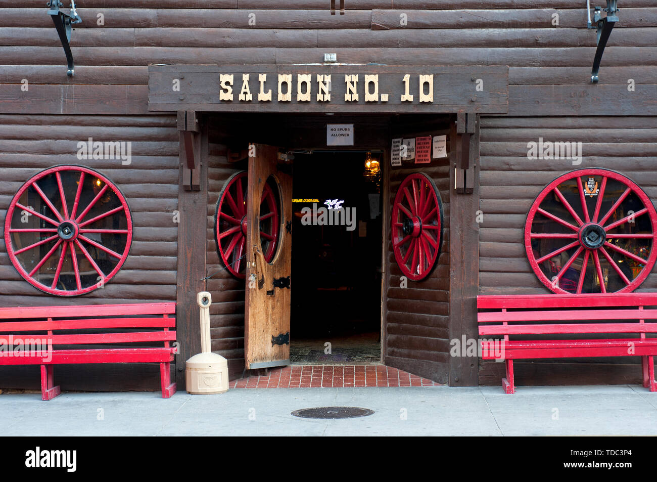 3 volumi n.10 in Deadwood (dove Wild Bill Hickok è stato ucciso da Jack McCall in 1876), nella contea di Lawrence, Dakota del Sud, STATI UNITI D'AMERICA Foto Stock