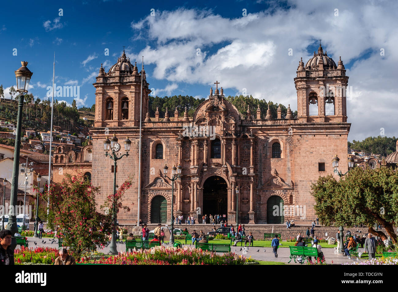 Cusco / Perù - maggio 26.2008: cattedrale medievale situato sulla Plaza de Armas. Costruito nel 1560 è la chiesa madre del romano Arcidiocesi cattolica Foto Stock