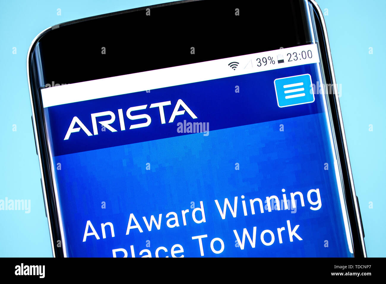 Berdyansk, Ucraina - 10 Giugno 2019: Arista Networks homepage del sito. Arista Networks logo visibile sullo schermo del telefono, illustrativi editoriale. Foto Stock