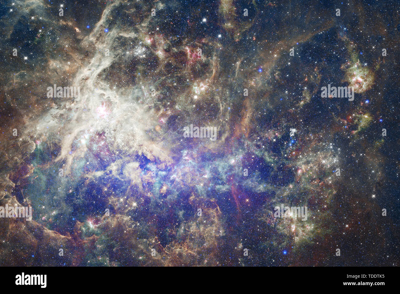 Nebulose una nube interstellare di polvere di stelle. Gli elementi di questa immagine fornita dalla NASA Foto Stock