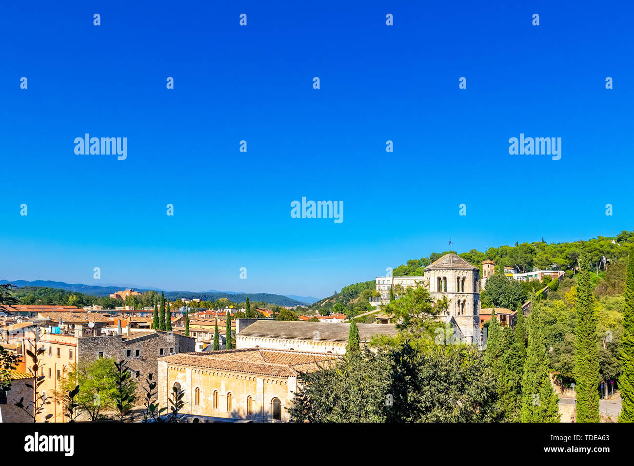 Sant Pere de Galligants è abbazia benedettina in Girona, in Catalogna. Dal 1857, ospita il Museo Archeologico di Catalogna nella città, città Foto Stock