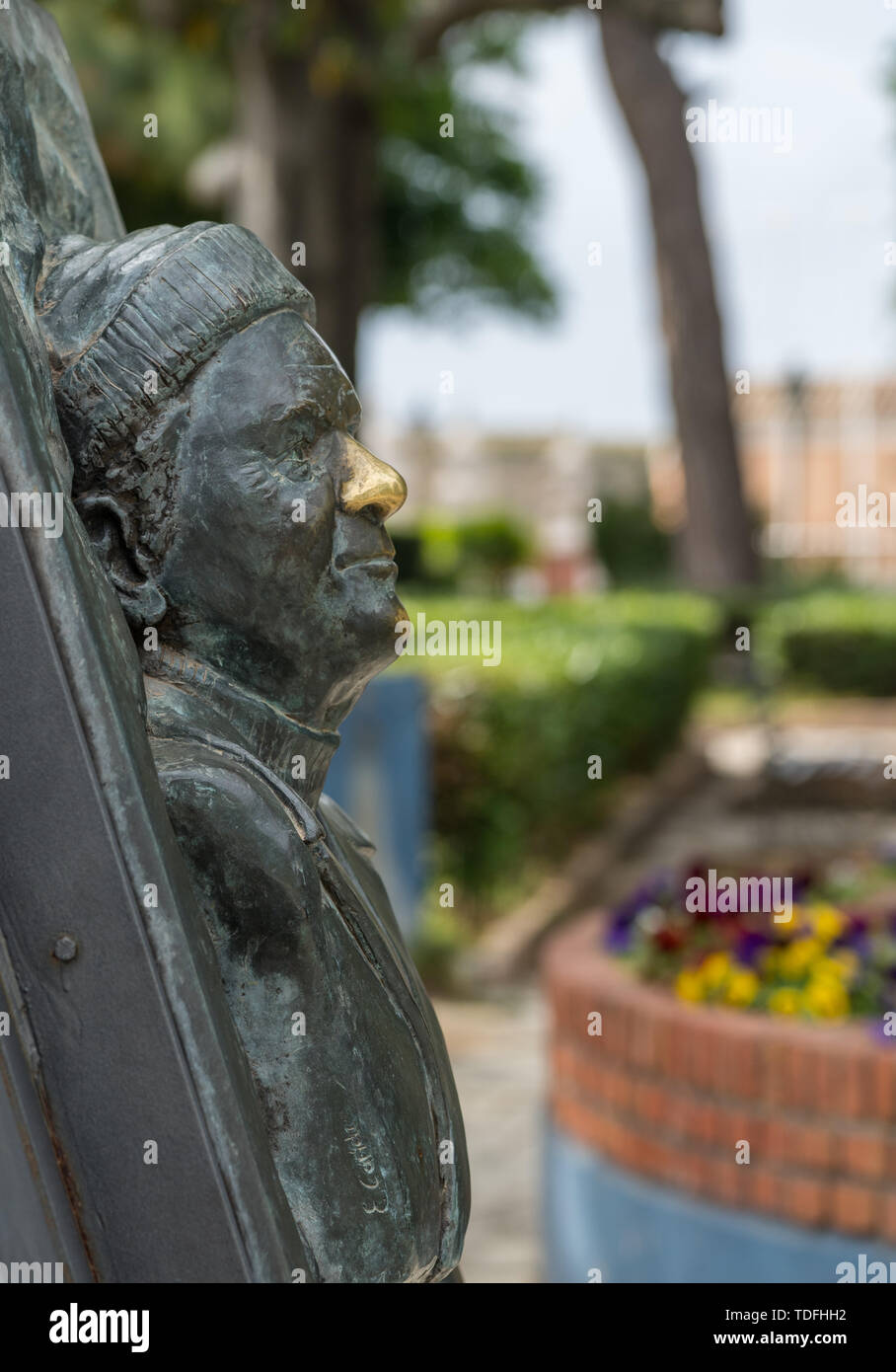 Statua del busto di Lawrence Durrell a Corfù Foto Stock