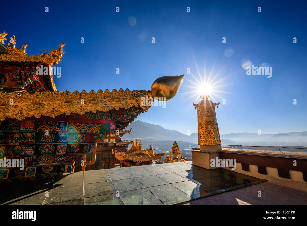 Shangri-La Tempio Songzanlin (piccolo palazzo del Potala) Foto Stock