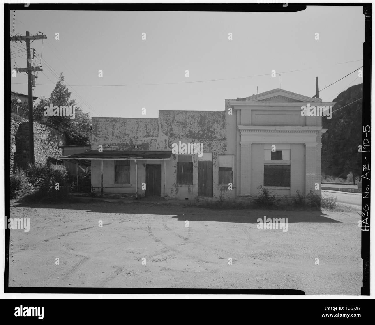 Lato nord ovest. - Clifton Town Hall Park Avenue, Clifton, Greenlee County, AZ Foto Stock