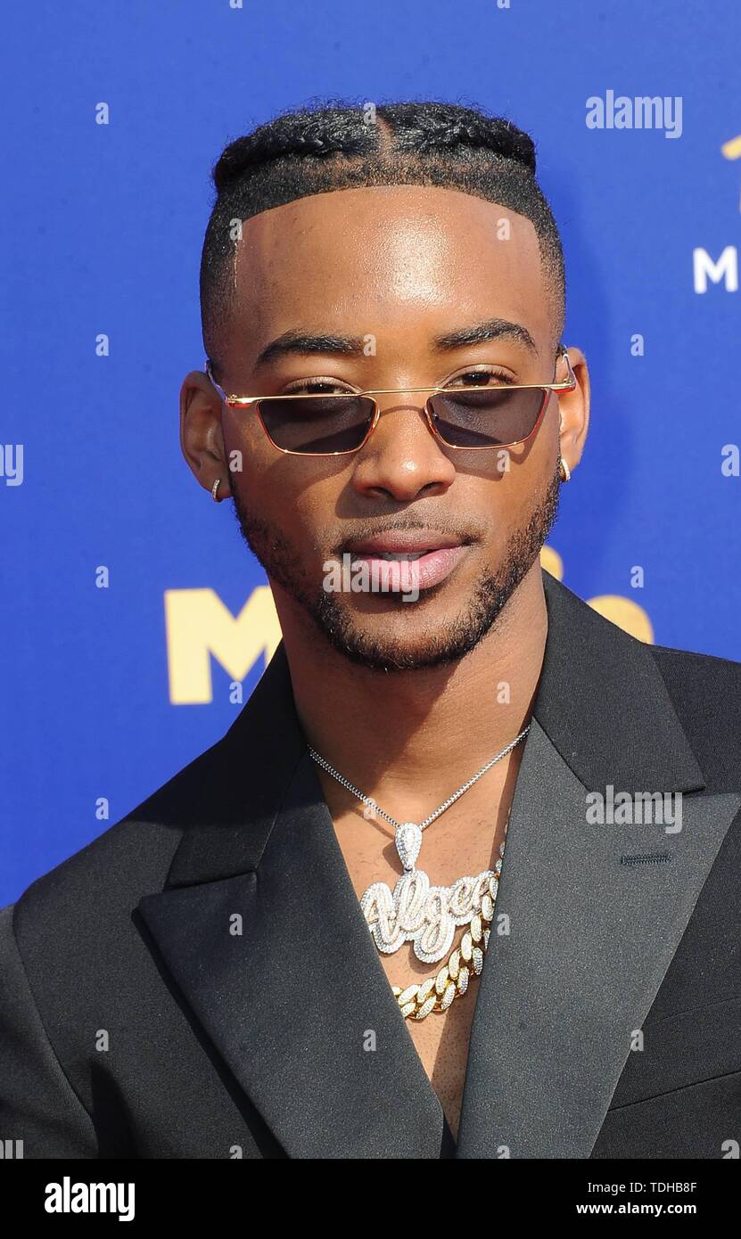 Los Angeles, Stati Uniti d'America. Il 16 giugno 2019. Algee Smith assiste il 2019 MTV Movie & TV Awards a Barker Hangar a Los Angeles, Stati Uniti d'America, il 15 giugno 2019. | Utilizzo di credito in tutto il mondo: dpa picture alliance/Alamy Live News Foto Stock